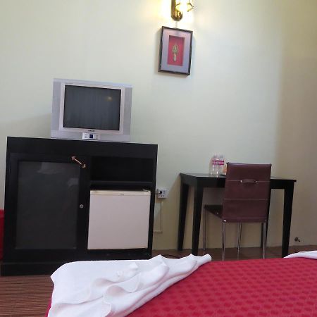Goldie Guesthouse Phnom Penh Esterno foto