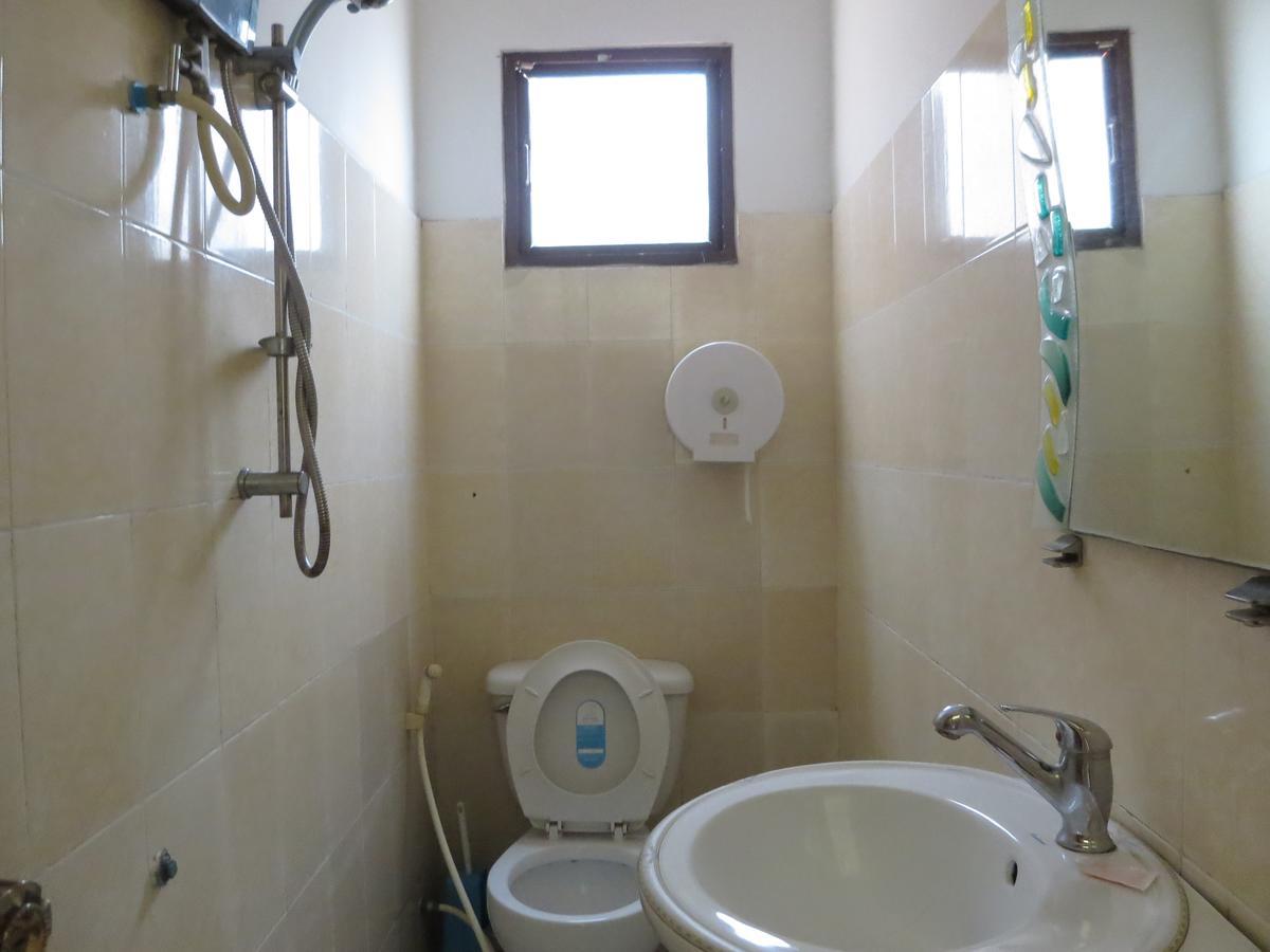 Goldie Guesthouse Phnom Penh Esterno foto