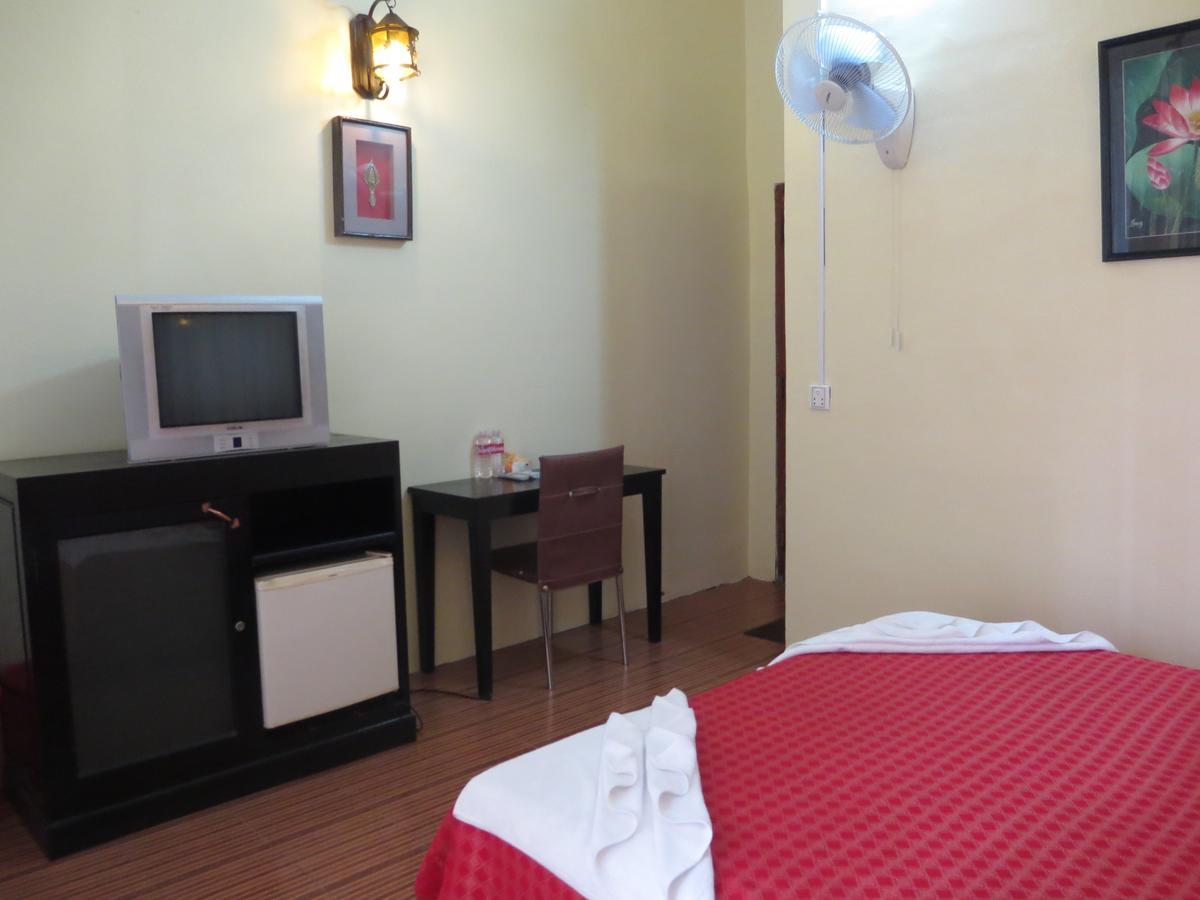 Goldie Guesthouse Phnom Penh Esterno foto