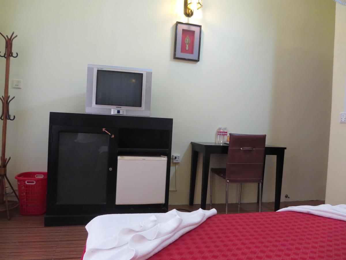 Goldie Guesthouse Phnom Penh Esterno foto
