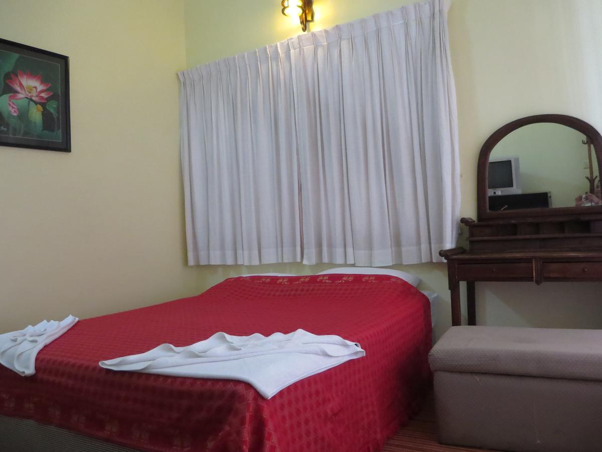 Goldie Guesthouse Phnom Penh Esterno foto